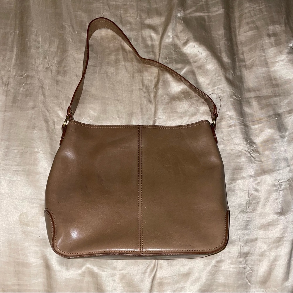 liz claiborne tan/beige shoulder bag